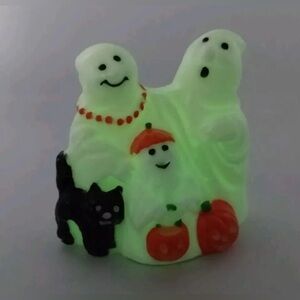 Vtg Avon Halloween Ghostly Glow Wax‎ Figurine Ghosts Black Cat Jack O Lanterns